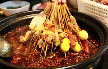 砂鍋串串香加盟，美食新風尚